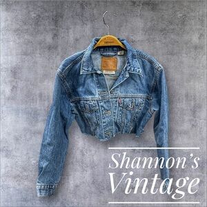 Levi’s Quality Premium Women’s Sz Small Raw Hem Cropped Denim Jacket